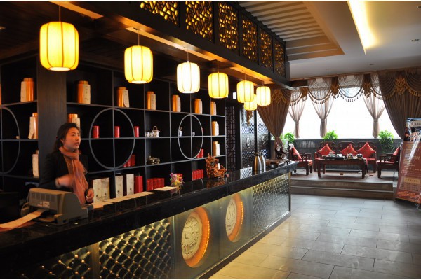 夜重庆，尽享麻辣风情！